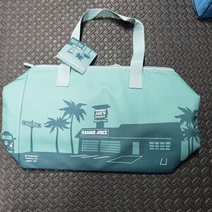 Trader Joe's Large Reusable Insulated Bag In Dusty Blue NWT